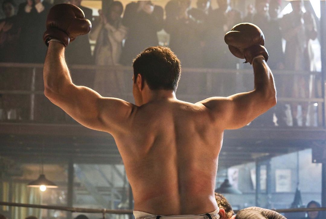 تيم حسن يشوق الجمهور في شخصية تاج الدين الحمال 